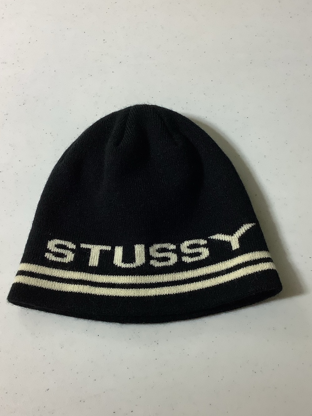 Stussy black and tan beanie